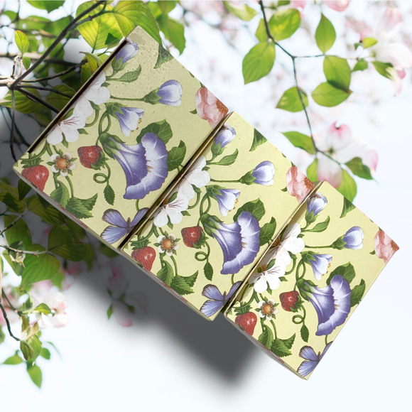 Lot 3 x NEW Crabtree & Evelyn SUMMER HILL Triple Milled Soap 3.5 oz Each Boxed - Picture 2 of 4